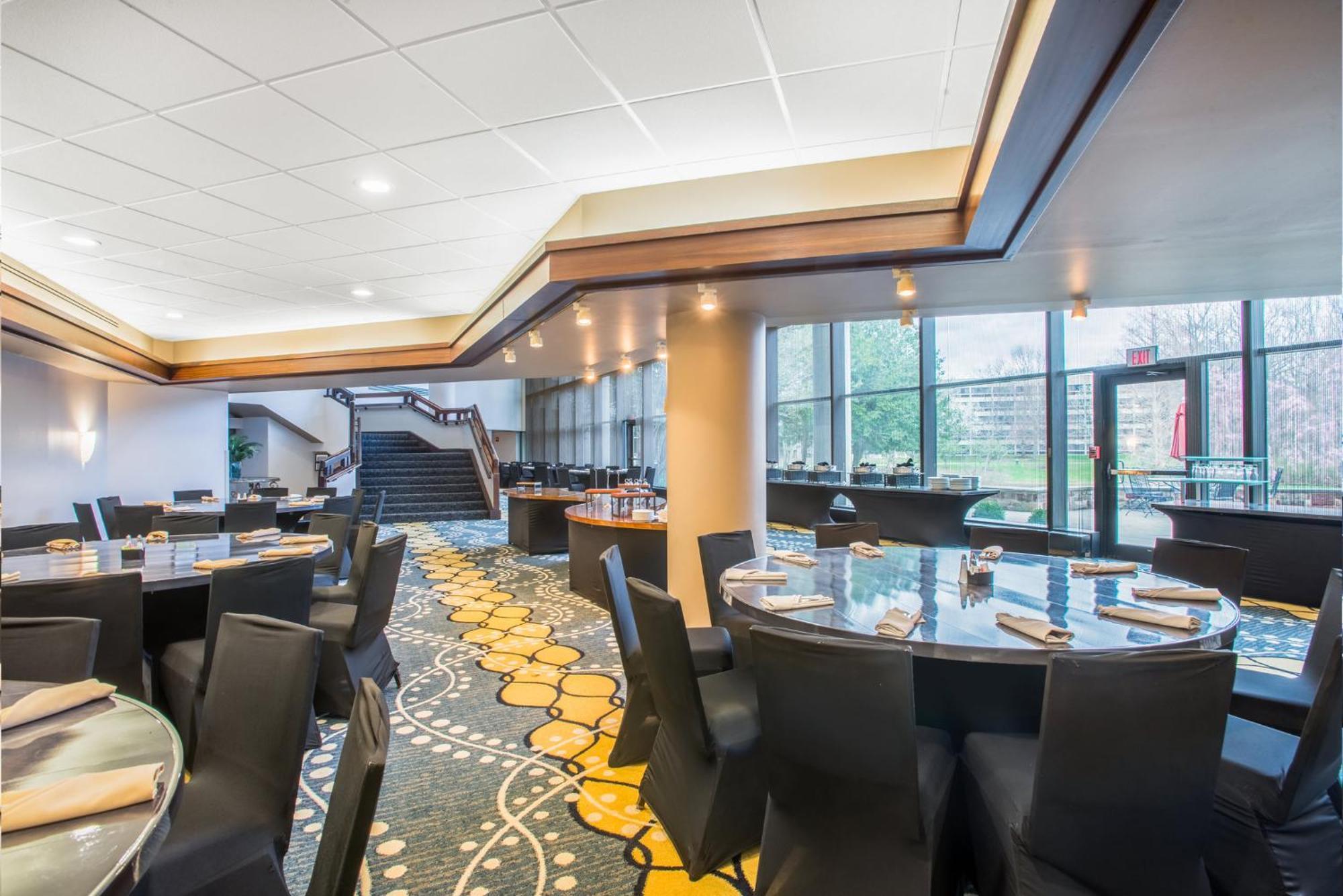 Crowne Plaza Princeton - Conference Center By Ihg Экстерьер фото