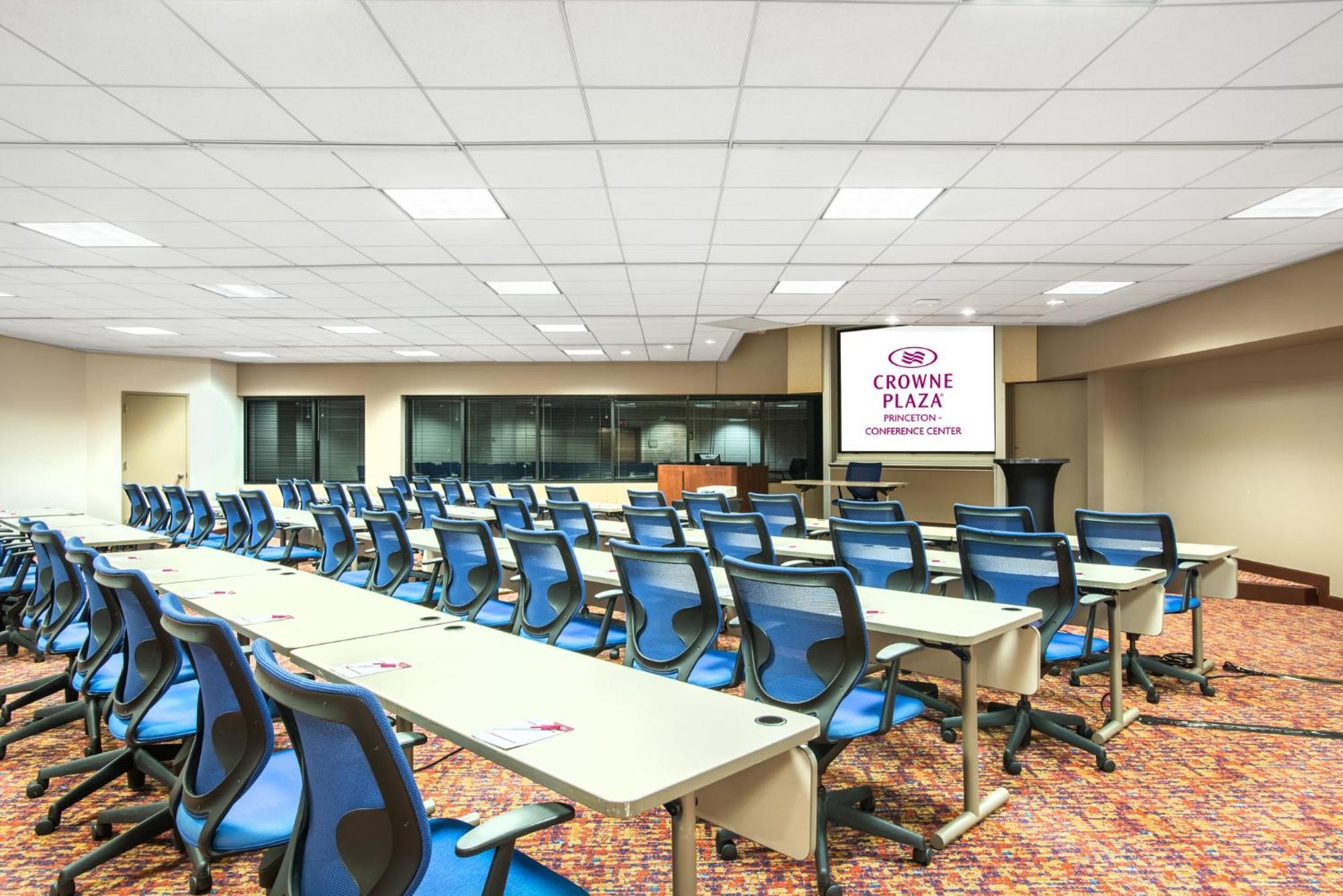 Crowne Plaza Princeton - Conference Center By Ihg Экстерьер фото