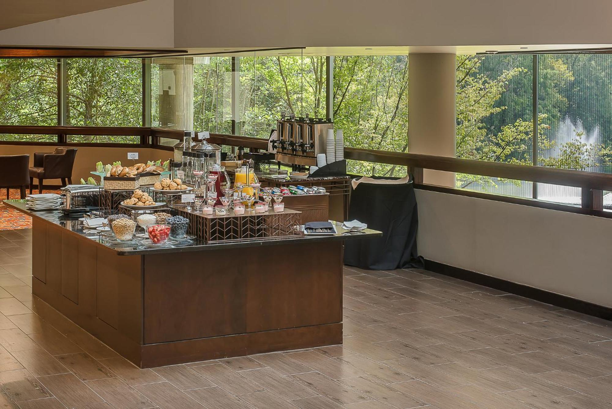 Crowne Plaza Princeton - Conference Center By Ihg Экстерьер фото