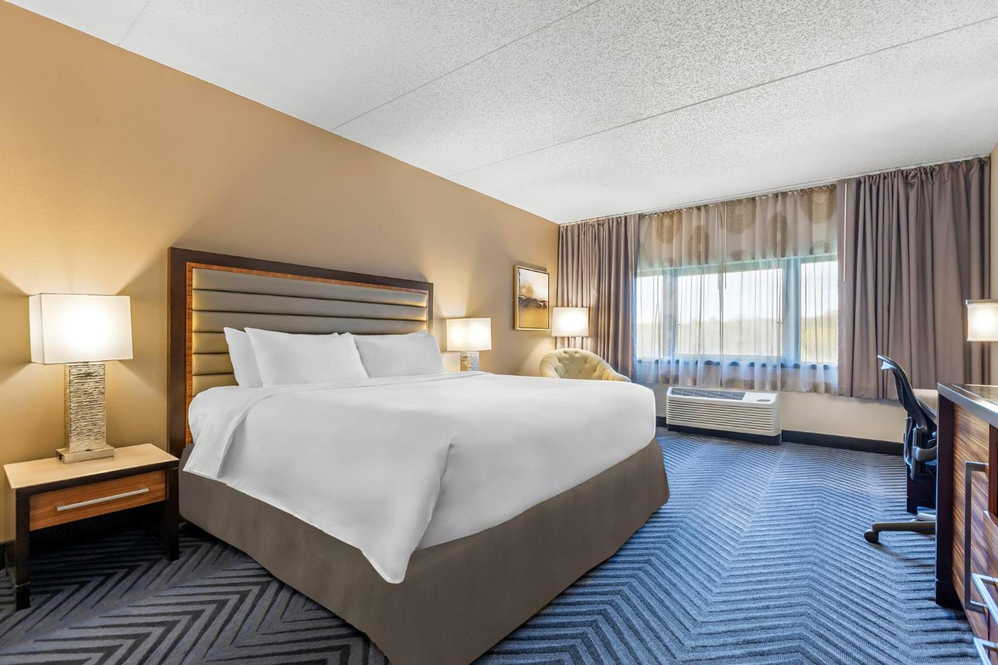 Crowne Plaza Princeton - Conference Center By Ihg Экстерьер фото